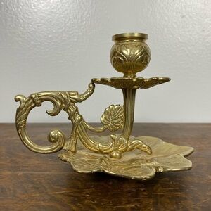 Vintage Brass floral leaf candlestick holder